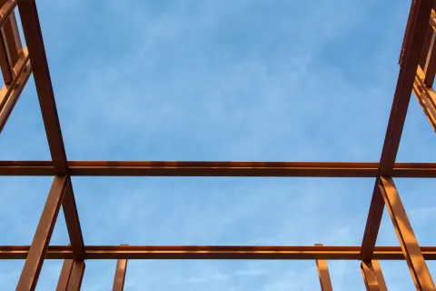 Estrutura em light steel frame — Imagem ilustrativa (Pexels), foto: Jan van der Wolf